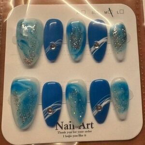 Frostline Flow – Marble & Metallic‎ Nail Set (10pc)